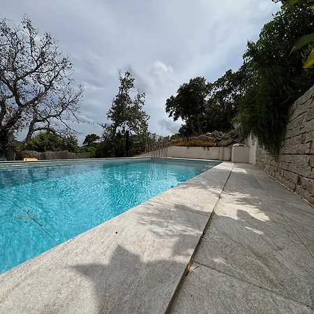 Santa * Porto-Vecchio (Corsica)