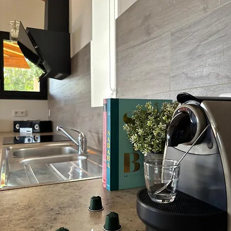 Santa * Porto-Vecchio (Corsica)