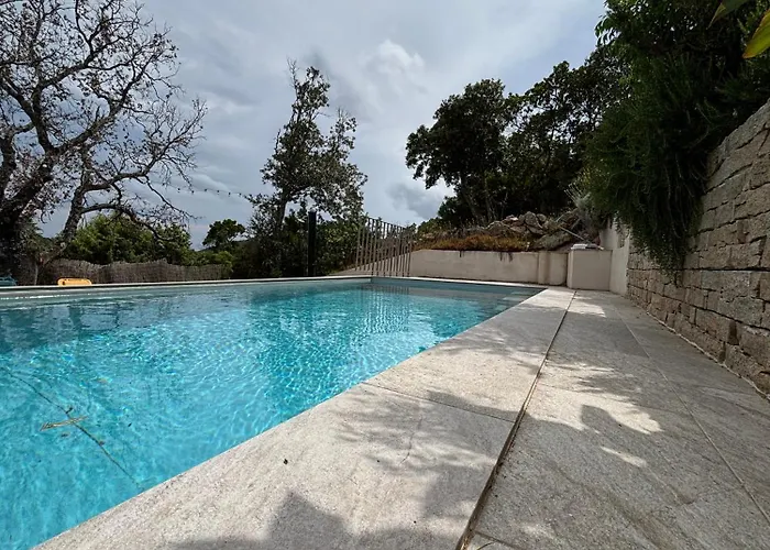 Santa * Porto-Vecchio (Corsica)