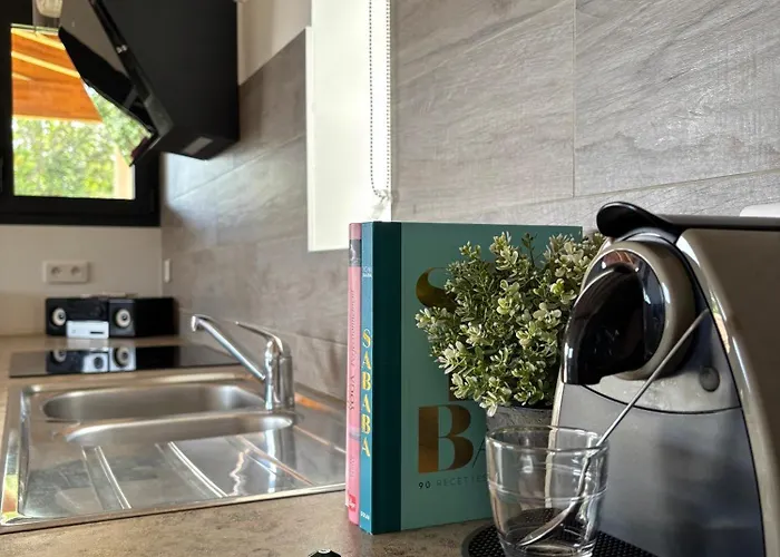 Santa * Porto-Vecchio (Corsica)